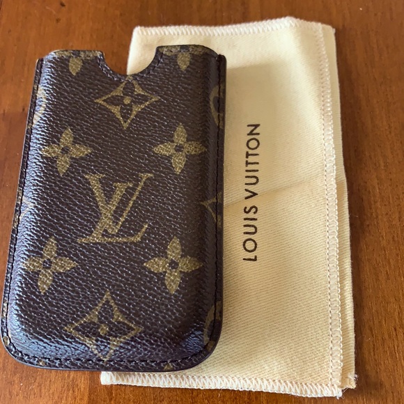 Authentic Louis Vuitton iPhone 5 hard case with original pouch and box and tags - Picture 5 of 12